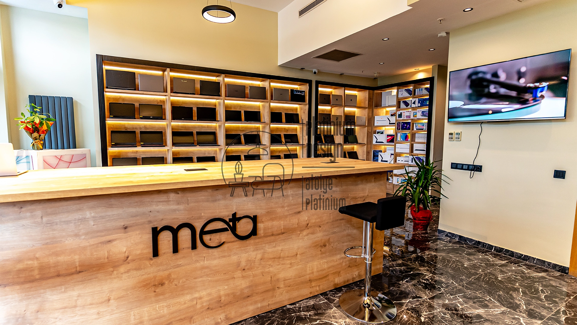 meta-plus-bilgisayar-showroom-5